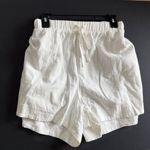 Universal Thread Linen White Women's Shorts with pockets 1X